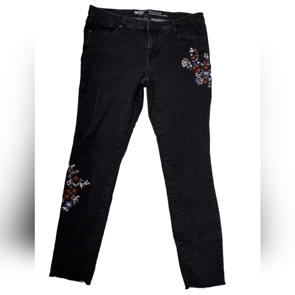 Massimo‎ Black Embroidered Mid Rise Skinny Distressed Women's Jeans 12/31 - Picture 1 of 8